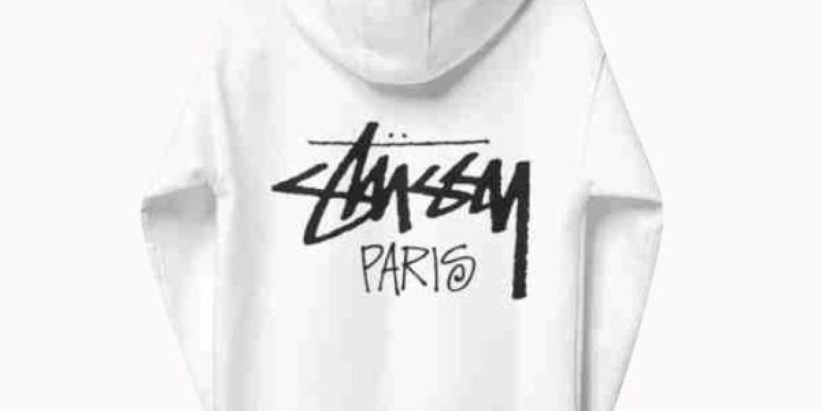 Top Reasons Why the Stussy Hoodie is the Ultimate Streetwear Essential