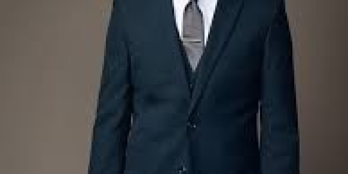 Shop Men’s Formal Suits Online USA: Elegance and Comfort Delivered to Your Door