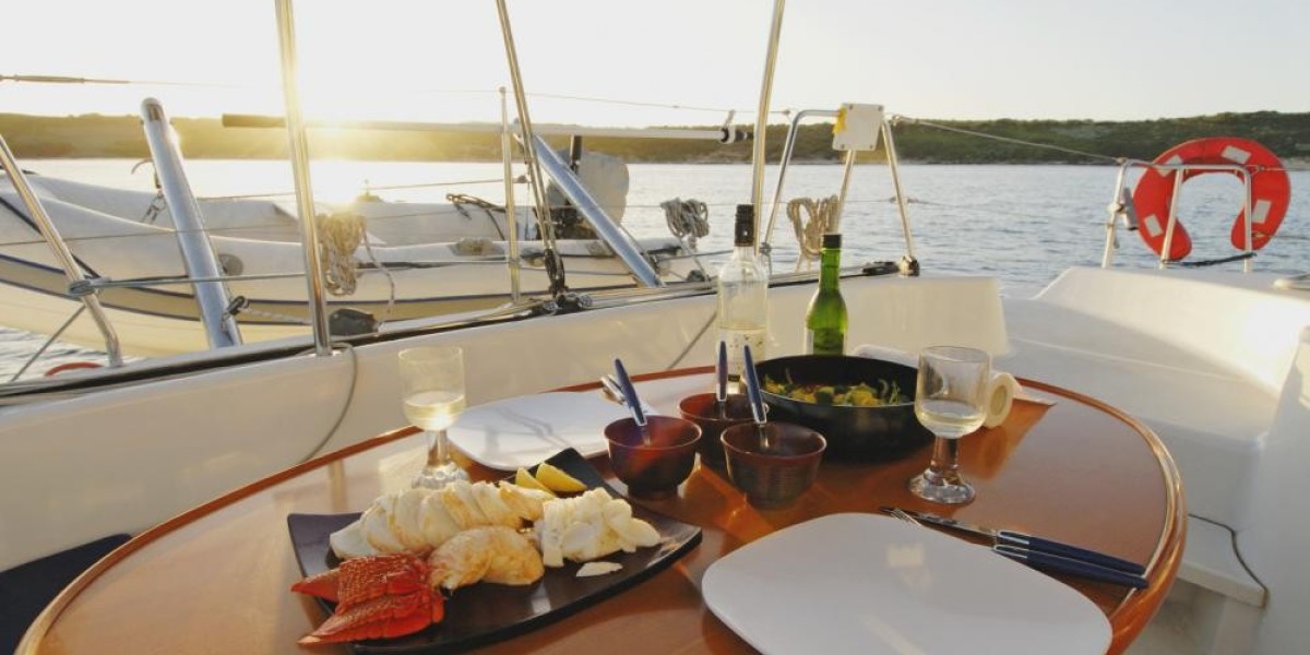 Can Yacht Catering Dubai host birthday celebrations?