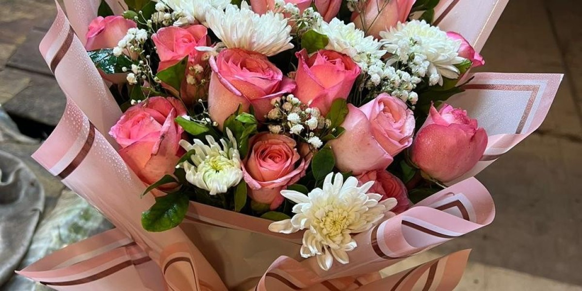 Best Online Florist in Karachi for Same Day Luxury Flower Delivery