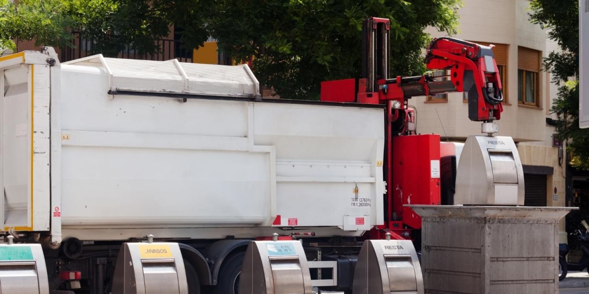 How Skip Hire Simplifies Household Waste Removal Fast Now