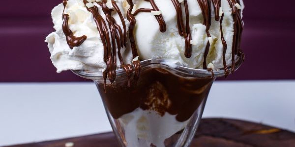 How Ice Cream Sundae: Quick Dessert with Vanilla Base Tips