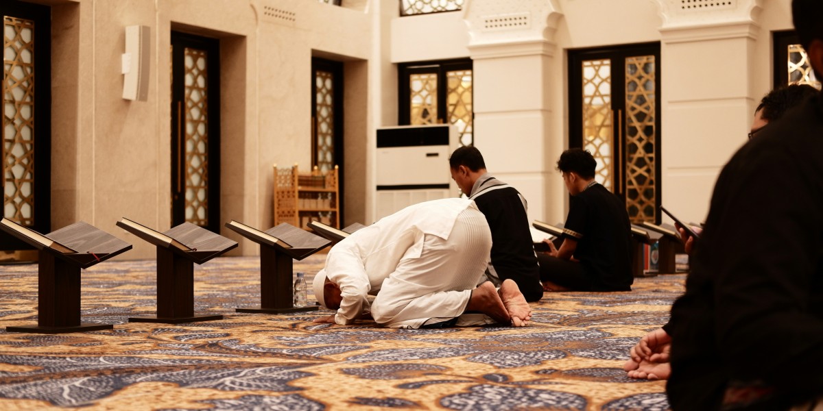 When Should You Pay Zakat? Complete Guide to Zakat Timing and Rules