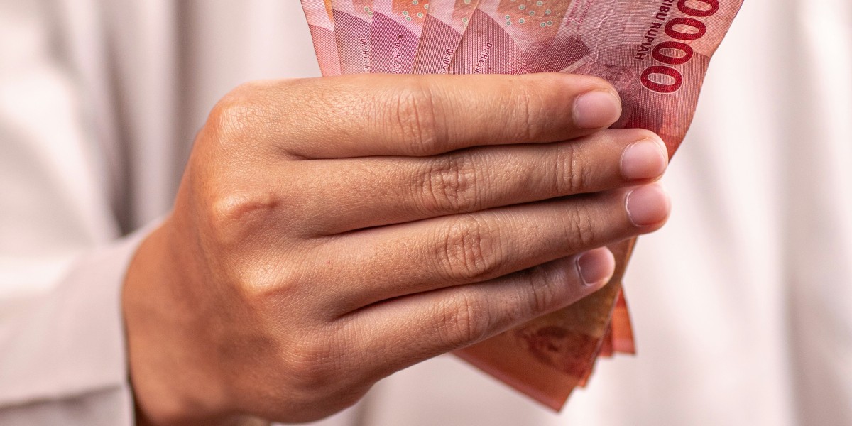 When Should You Pay Zakat? A Complete Guide to Zakat Timing & Nisab