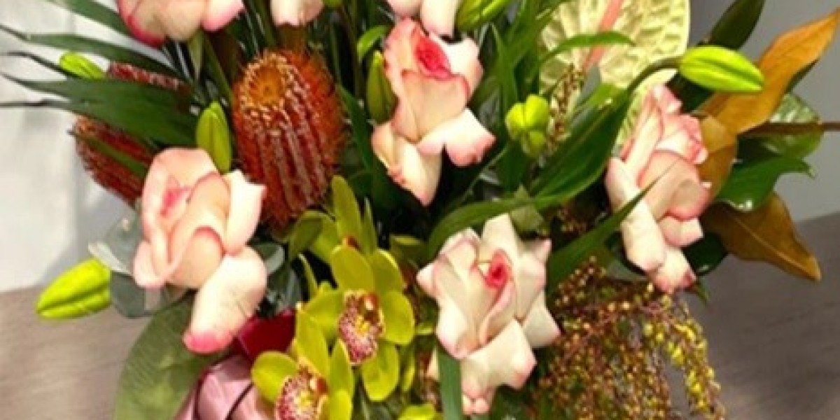 The Timeless Charm of Flowers and Thoughtful Giving