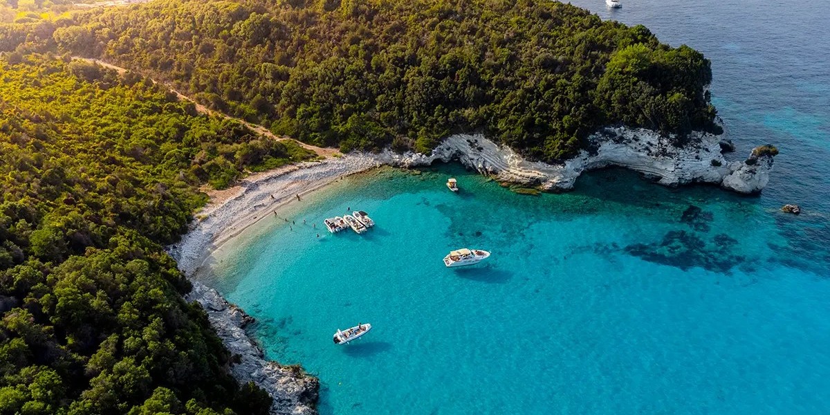 Why Private Islands & Exclusive Resorts Define Modern Luxury Travel