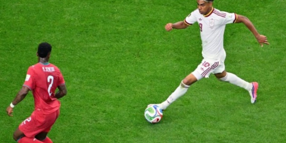 MMOexp: EA's Winning Formula Revealed? FC 26 vs Opta Battle Decides Spain's Championship Odds