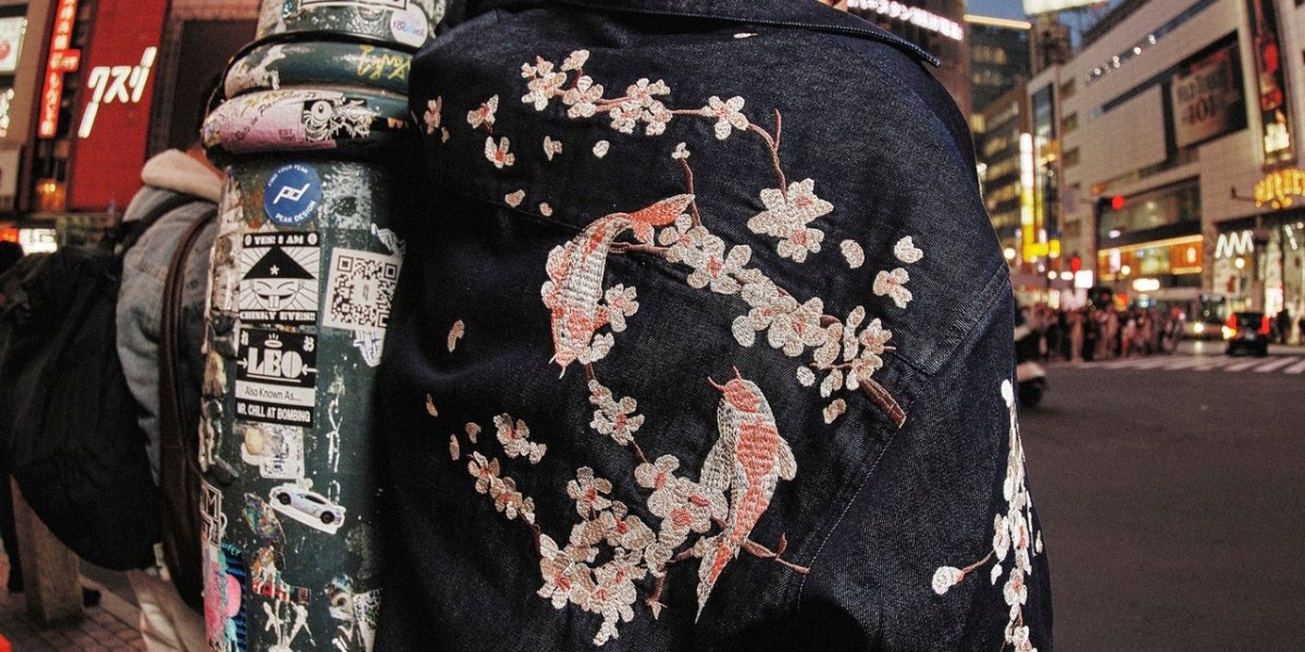 Derschutze: Redefining Contemporary Streetwear with Artistic Fashion