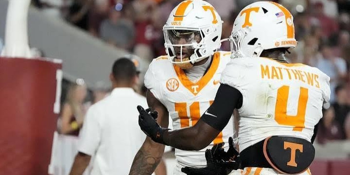 Build Smarter in CFB 27: U4gm Season Strategy